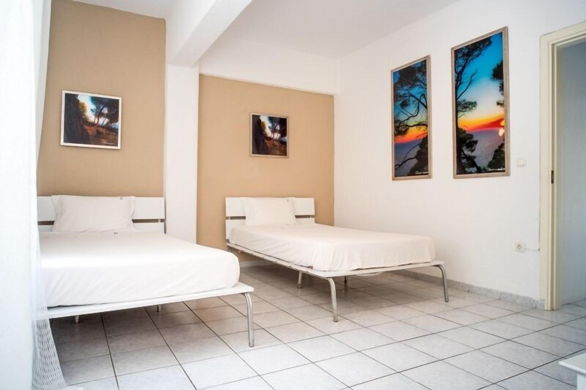 Dryades Hotel Siviri Buitenkant foto
